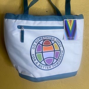 NWT-Pride Cooler bag (insulated liner zip top) #takepride